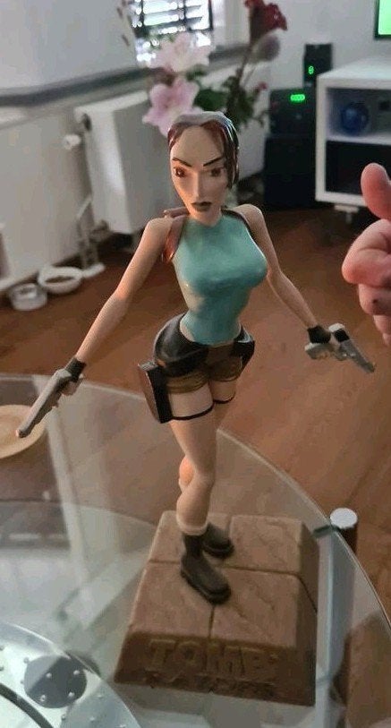 Lara Croft  beeld uit tomb raider 3 zie beschrijving, 1 speler, Zo goed als nieuw, Vanaf 12 jaar, Ophalen
