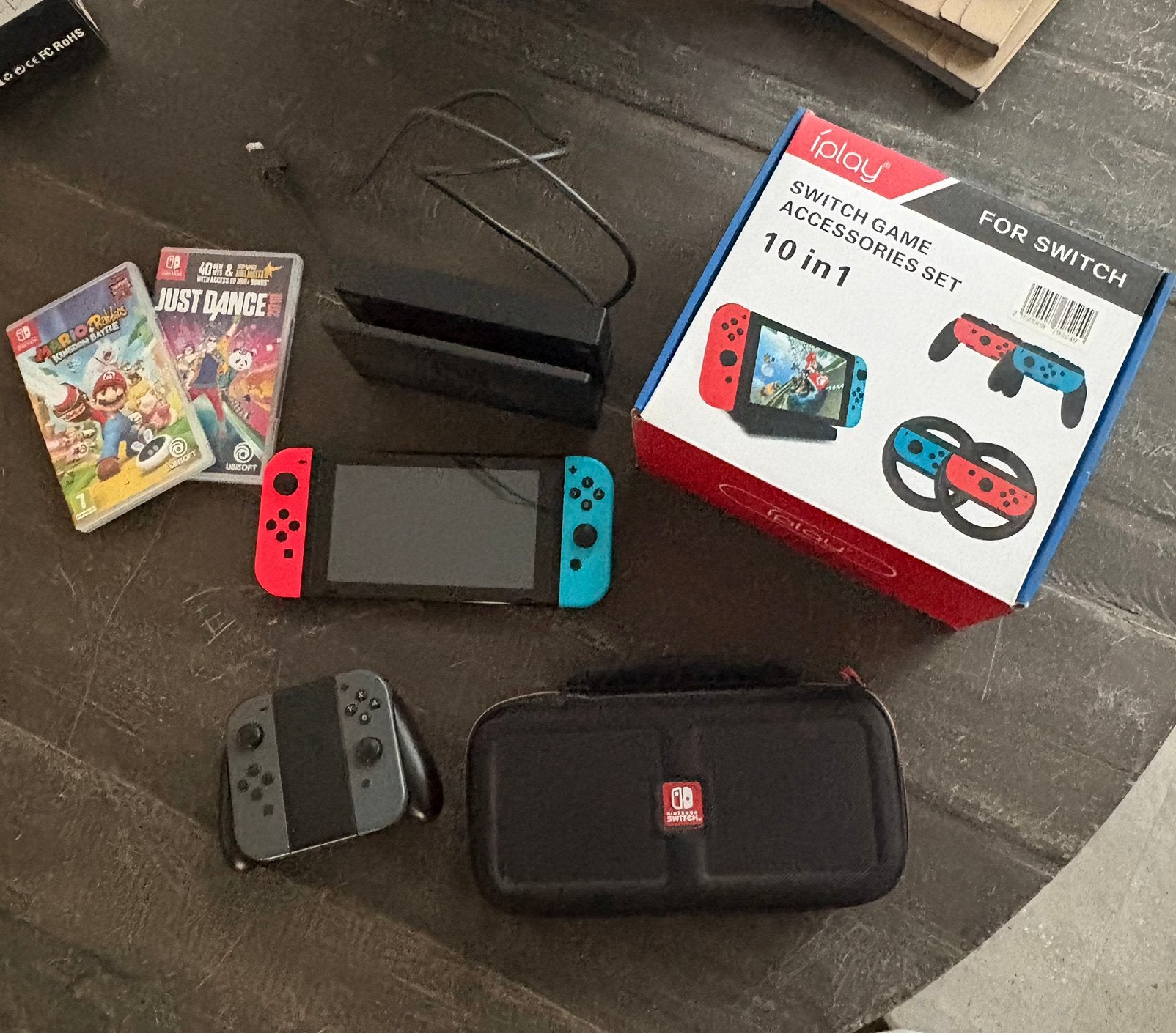 Nintendo Switch, Spelcomputers en Games, Ophalen of Verzenden, Switch Original, Met 3 controllers of meer, Gebruikt