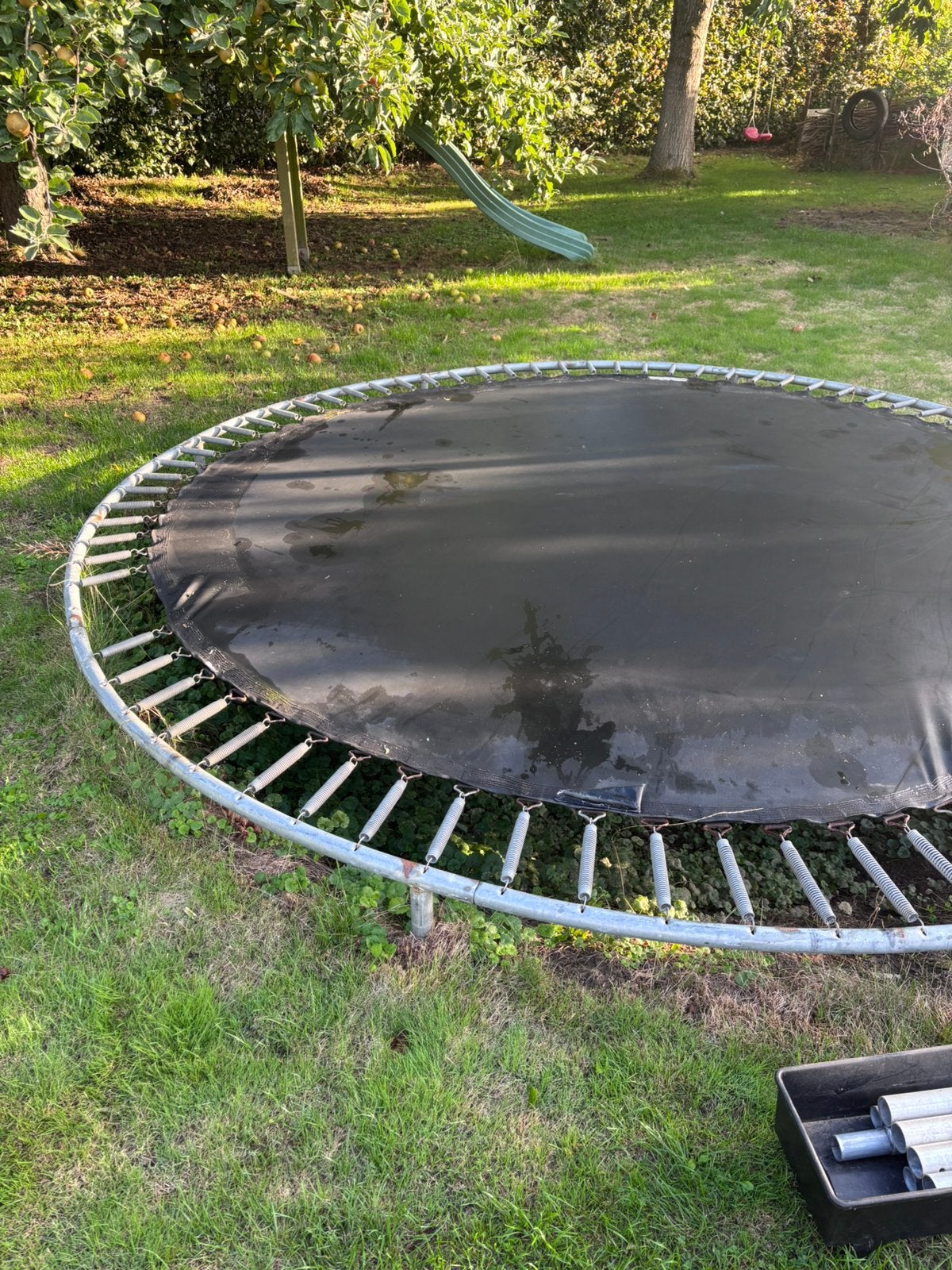 Berg trampoline 380 cm trampolineframe, Ophalen, Zo goed als nieuw