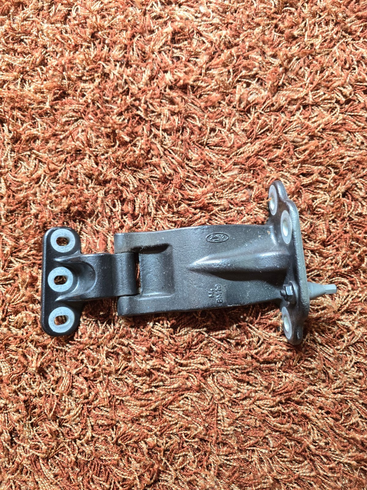 Te koop scharnier voor Ford Custom de rechter achterdeur, Ophalen, Nieuw, Ford