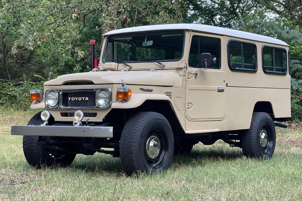 Toyota Land Cruiser FJ45 (pickup en station/wagon varianten), Ophalen, Nieuw, Toyota