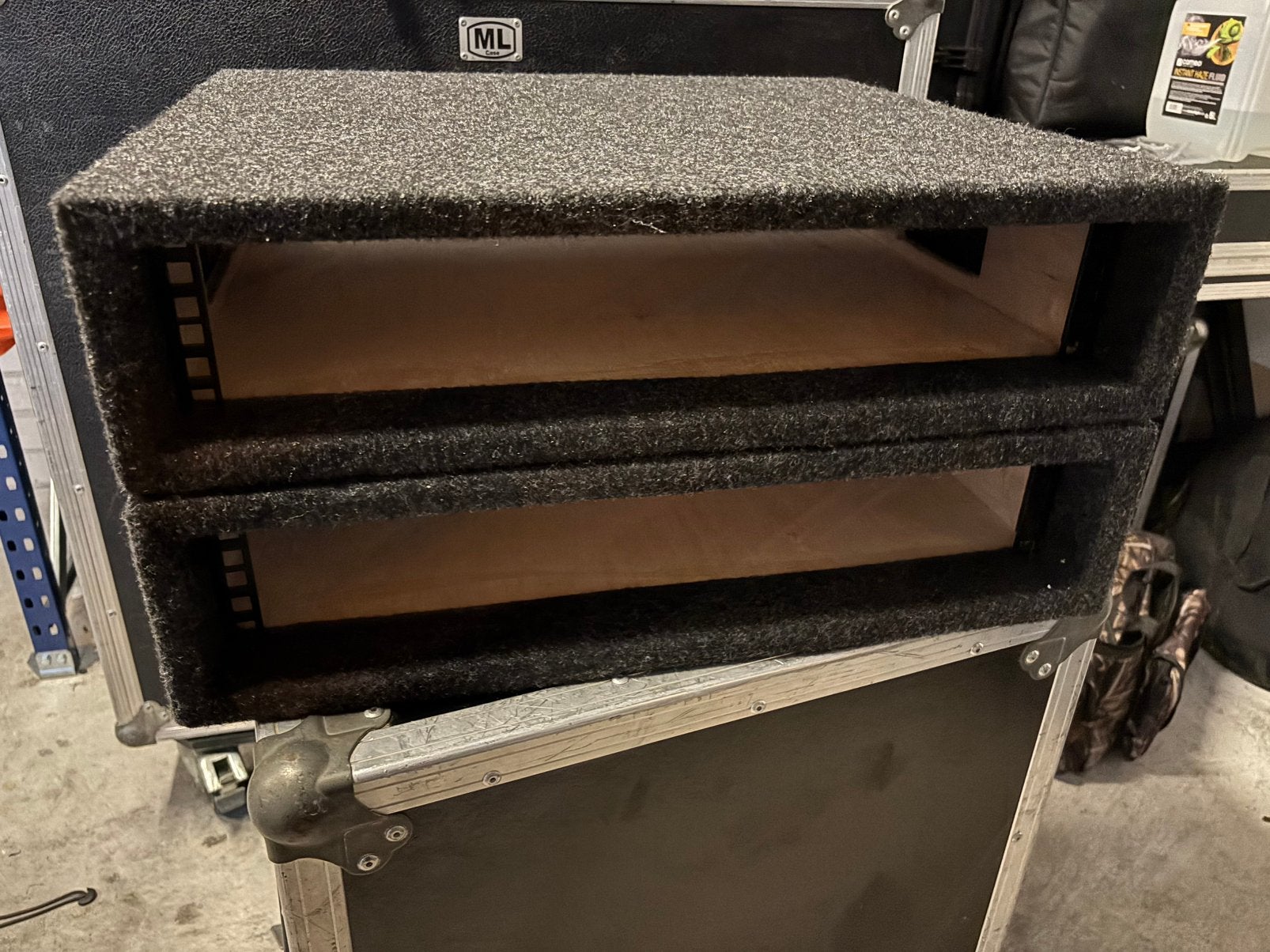 2x 2HE Gestoffeerd binnenrack, Muziek en Instrumenten, Ophalen of Verzenden, Zo goed als nieuw, Speaker of Versterker, Flightcase
