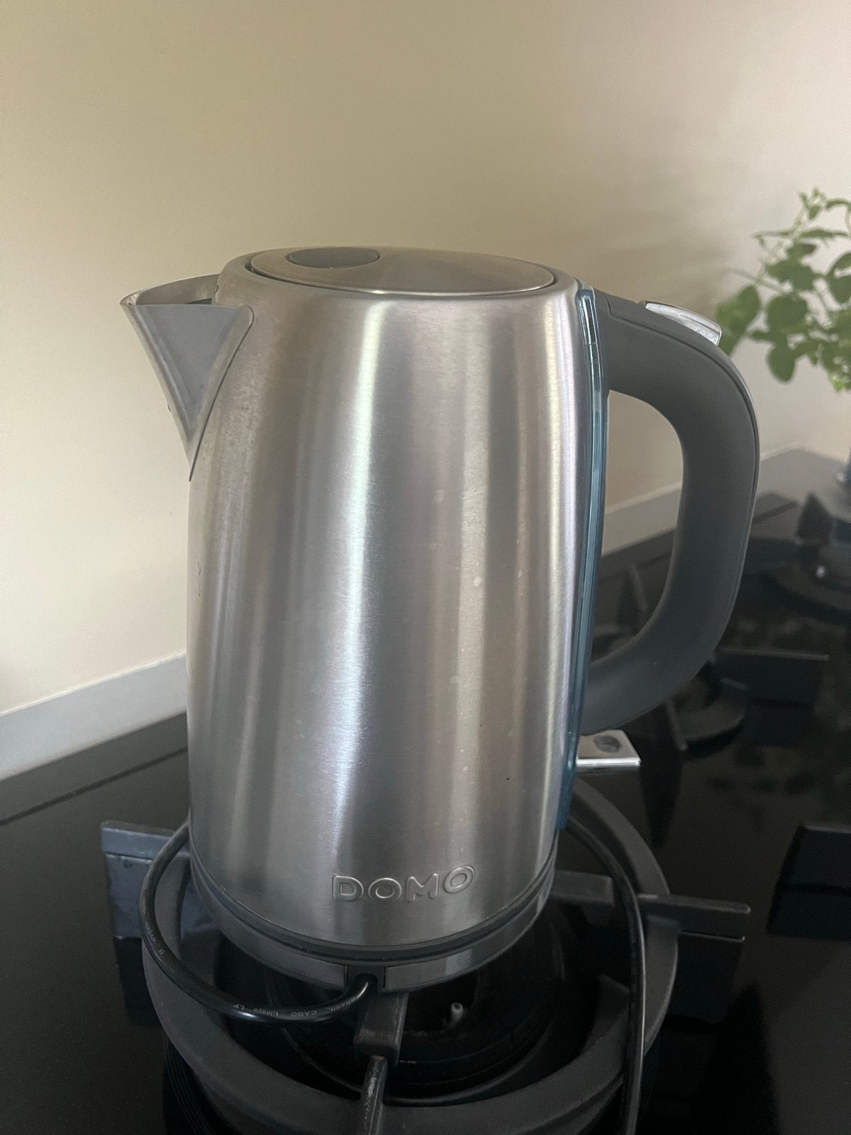 Domo Waterkoker RVS - Draadloos - 1.7L, Witgoed en Apparatuur, Waterkokers, 1 tot 2 liter, Ophalen of Verzenden, Gebruikt, Draadloos