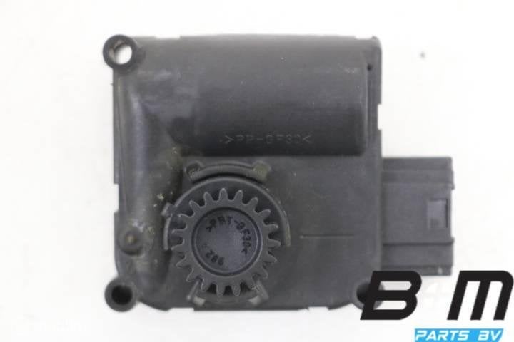 Kachelstelmotor Audi Q7 4L 4.2 4F0820511B, Gebruikt
