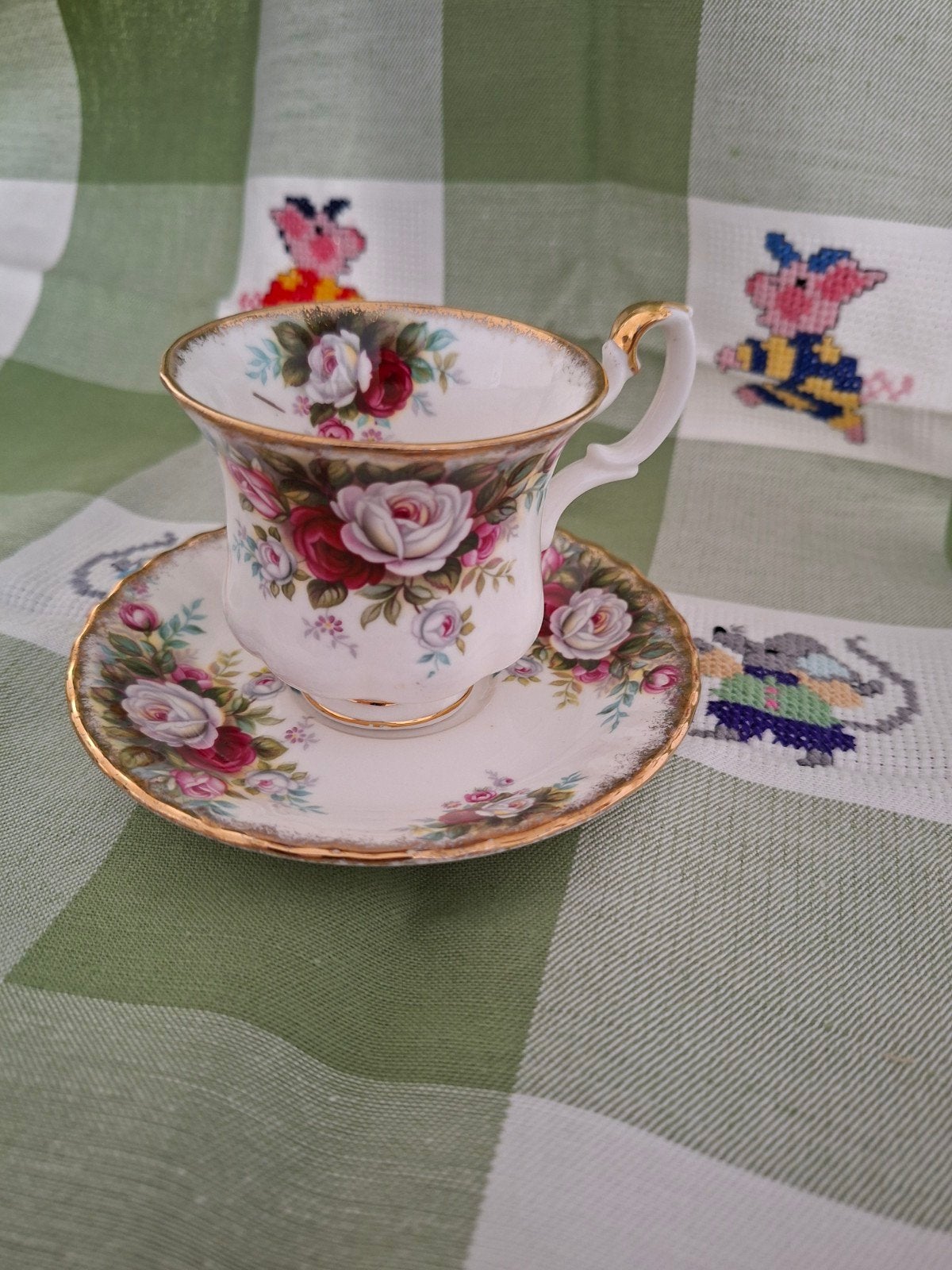 Royal Albert theekopjes en schotels, Antiek en Kunst, Antiek | Servies los, Ophalen