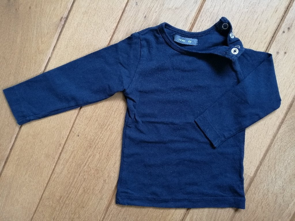 HEMA t- shirt lange mouw donker blauw maat 68 - nieuw -, Nieuw, Ophalen of Verzenden, Hema, Jongetje
