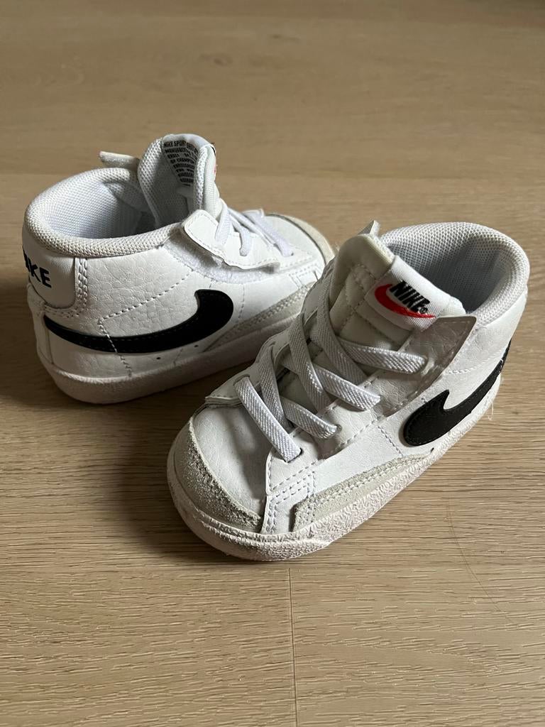 Nike Blazer Mid '77 Baby/peuter schoenen maat 21, Ophalen, Jongetje of Meisje, Gebruikt, Schoentjes
