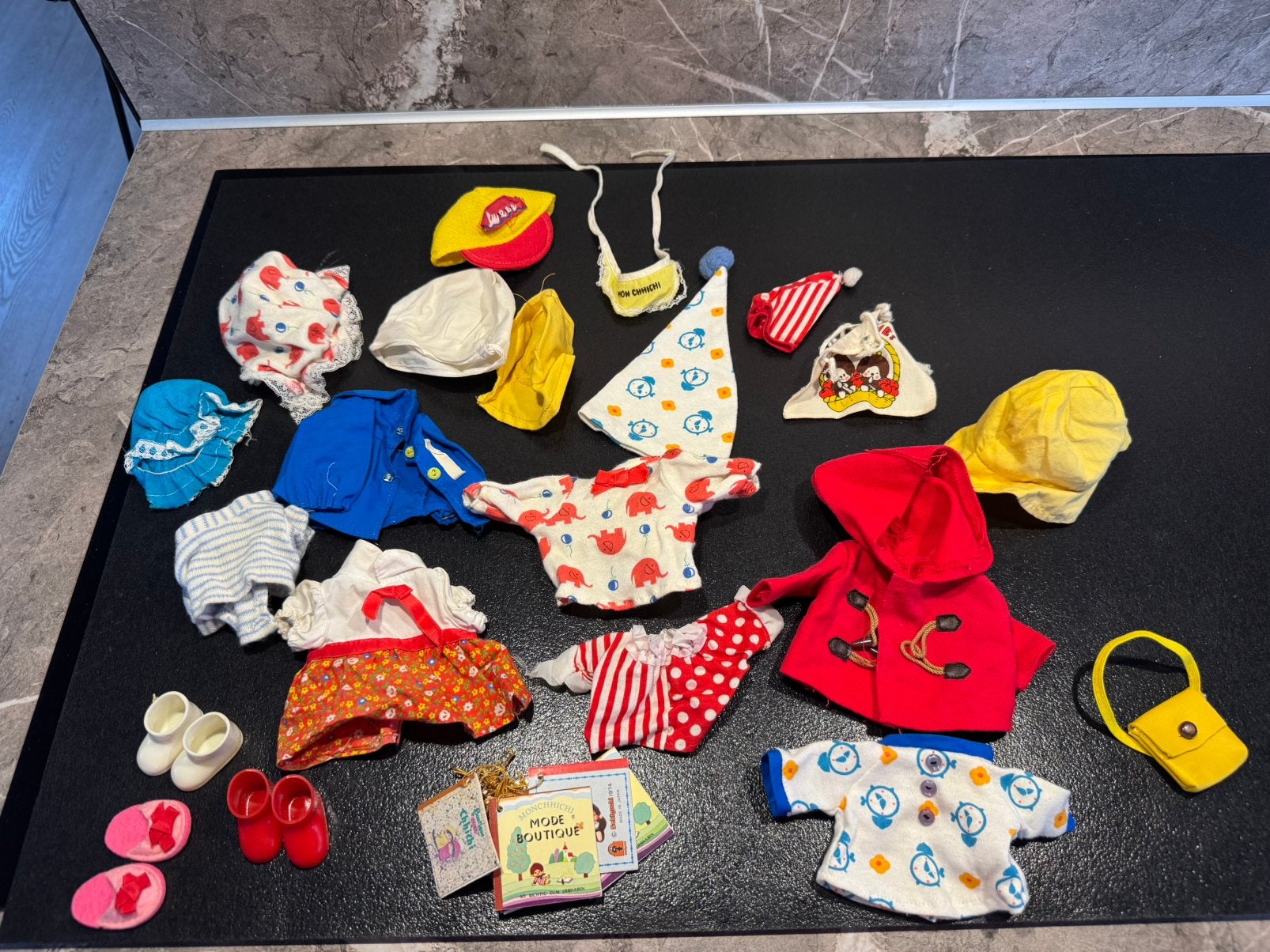 Grote Kavel Vintage Sekiguchi Monchhichi Kleding, Ophalen of Verzenden, Zo goed als nieuw