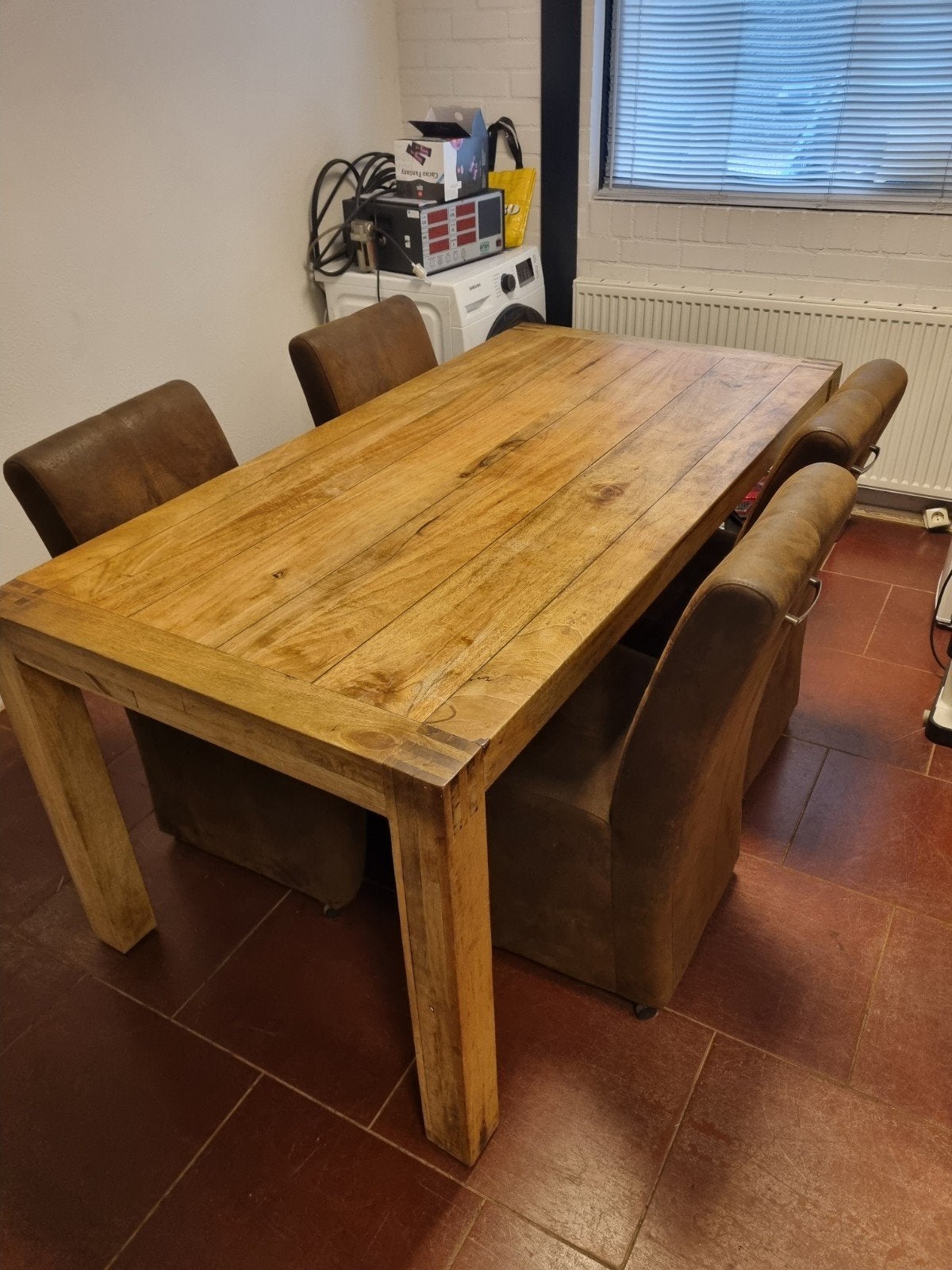 Tafel inclusief stoelen gratis!, Huis en Inrichting, Gebruikt, Na, Na, Ophalen of Verzenden