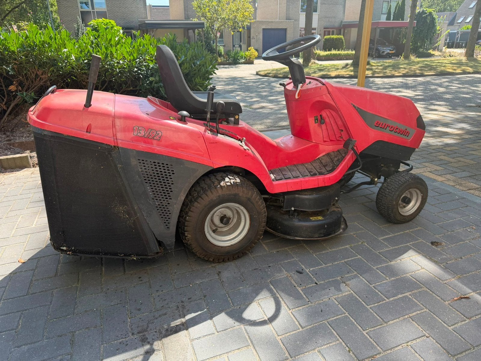Castelgarden Eurotwin JT 92 zitmaaier –13 PK–92 cm–opvangbak, Ophalen, Gebruikt