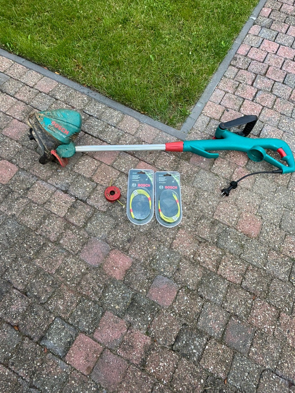 Bosch combitrim voor €60,00, Tuin en Terras, Ophalen of Verzenden, Zo goed als nieuw, Elektrisch
