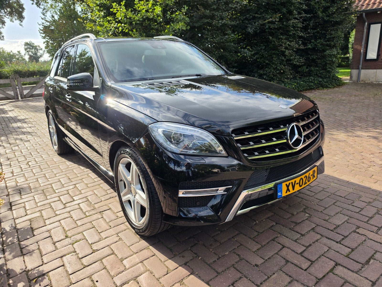 Tk mooie Mercedes Benz ML350D PANO AMG-line LUCHTV TREKHAAK, Auto's, Automaat, Zwart, Leder, Diesel