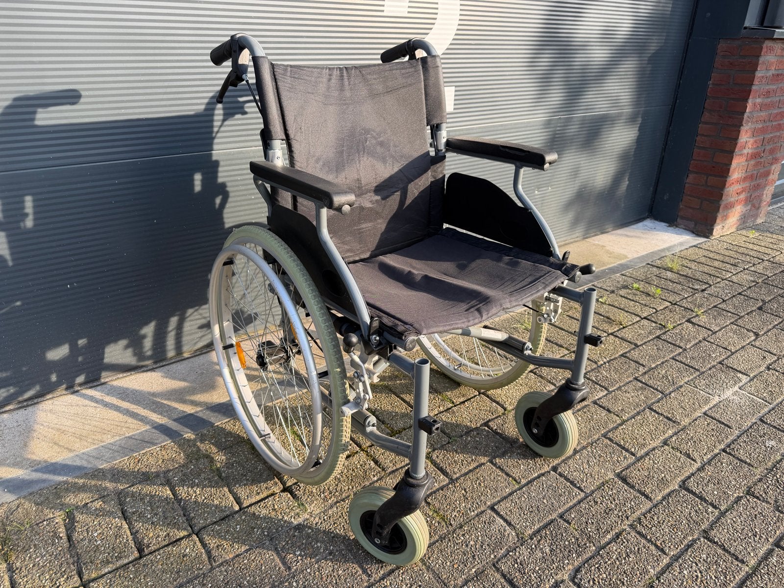Rolstoel Multimotion M5 130kg 52cm zitbreedte, Ophalen, Inklapbaar, Gebruikt, Handbewogen rolstoel