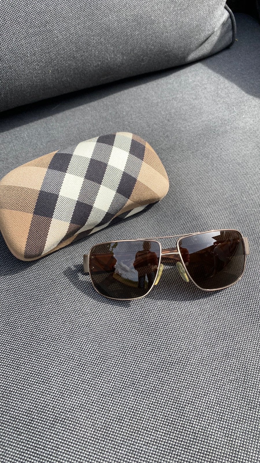 Burberry zonnebril bruin incl koker originele, Ophalen of Verzenden, Zo goed als nieuw, Bruin, Overige merken