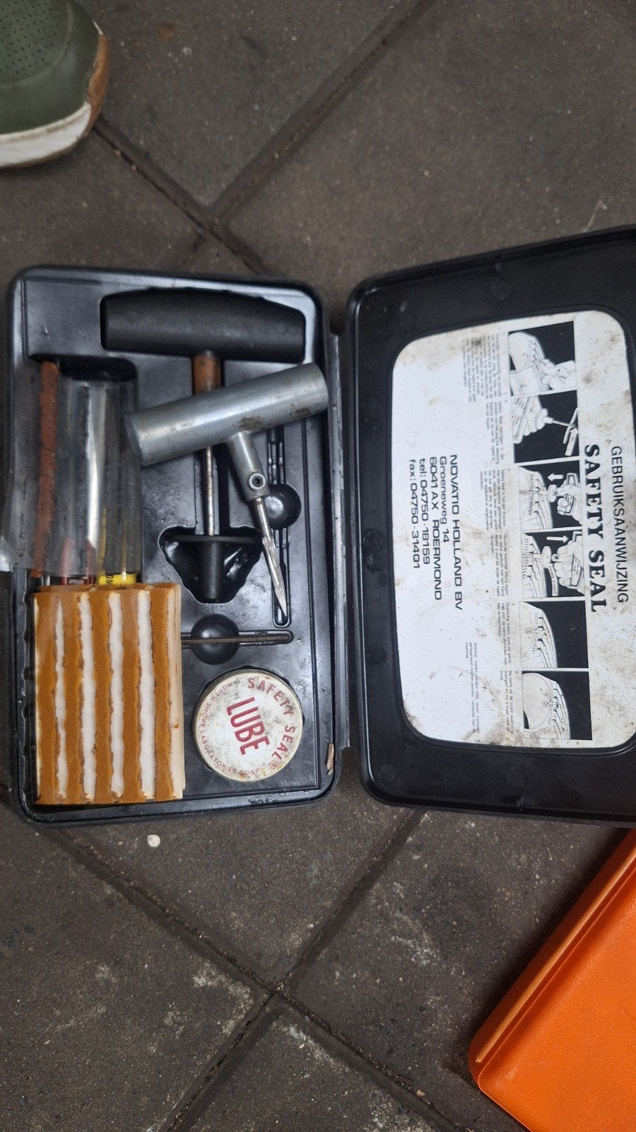 Bandenreparatieset - Safety Seal, Ophalen, Gebruikt, Personenwagen, Band(en)