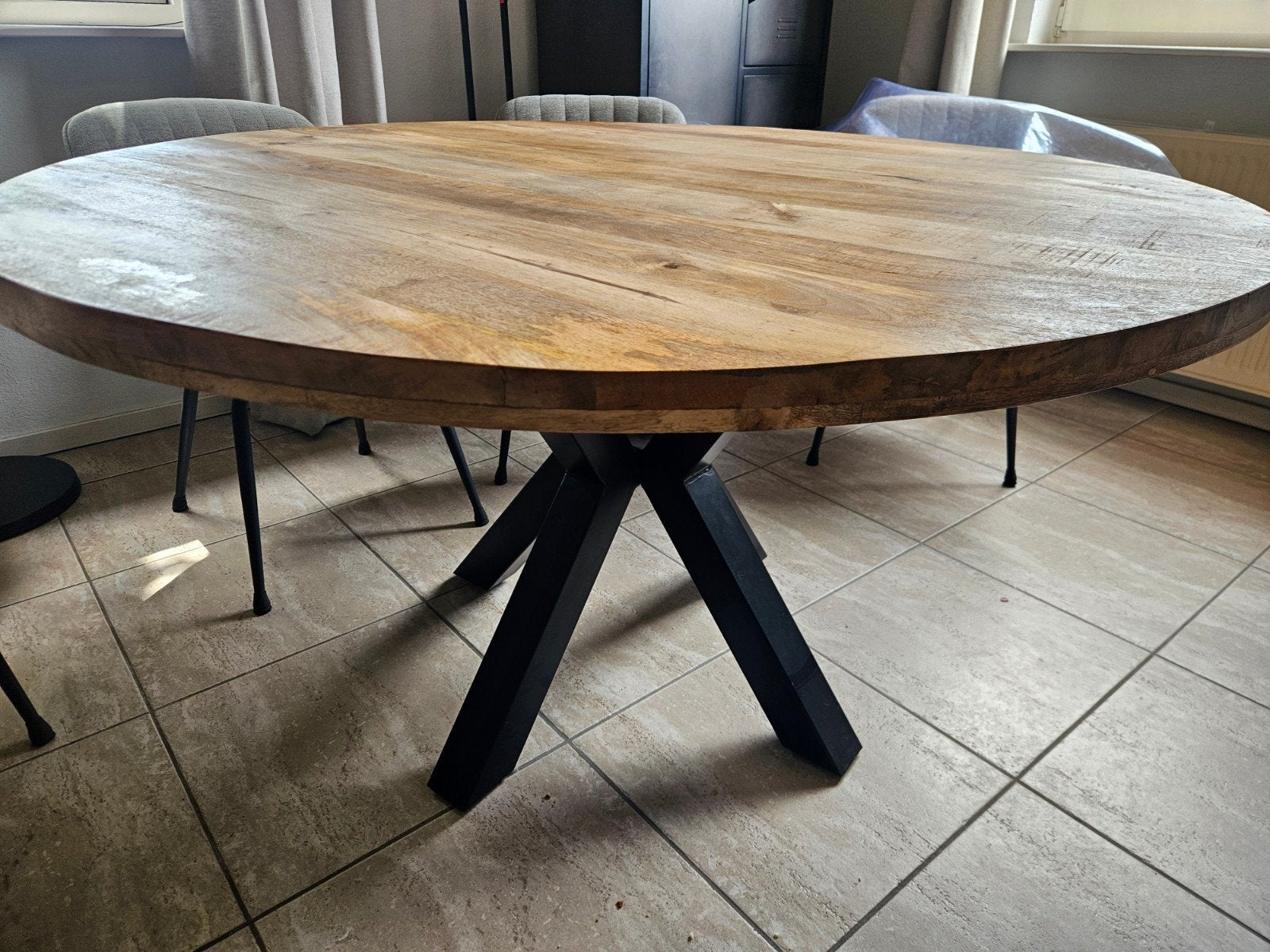 Ronde eettafel, diameter 140 cm, Huis en Inrichting, Tafels | Eettafels, Rond, Industrieel, Modern, Zo goed als nieuw, Vijf personen of meer