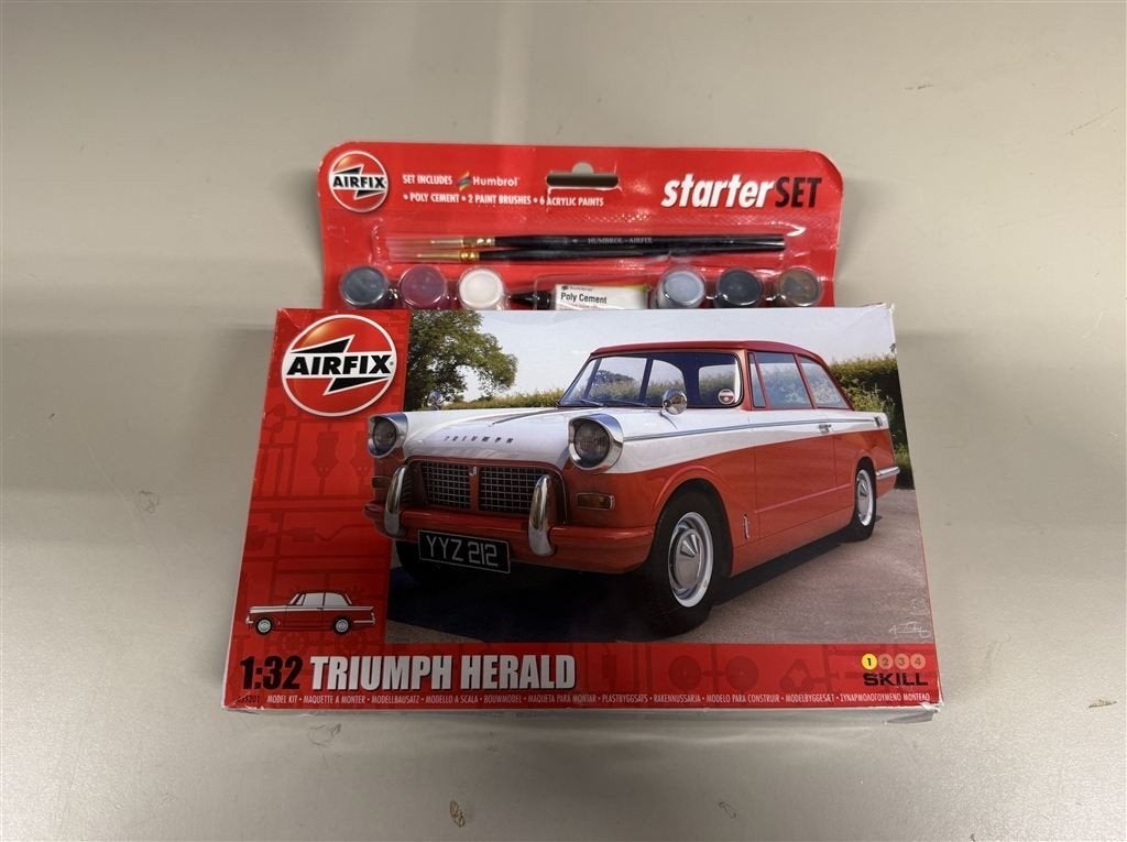 Airfix 1.32 Scale Triumph Herald Kit nieuw A55201, Ophalen of Verzenden, Nieuw, Auto, Overige merken