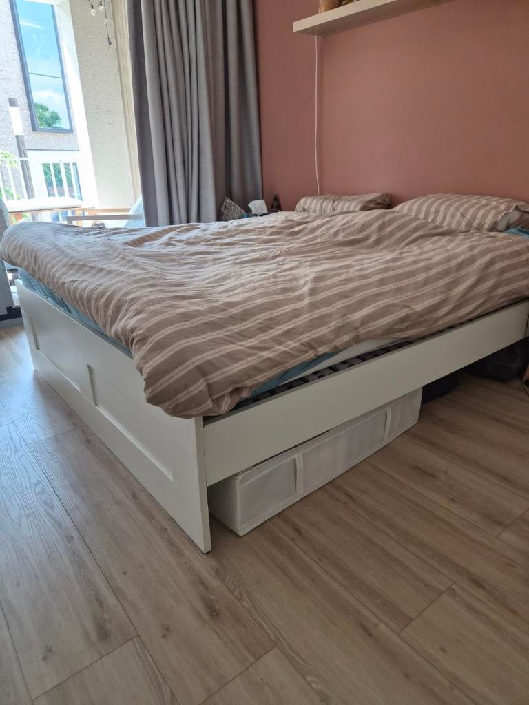 Brimnes bedframe 160x200, Huis en Inrichting, Slaapkamer | Bedden, Gebruikt, Tweepersoons, 160 cm, Hout, Wit, Ophalen
