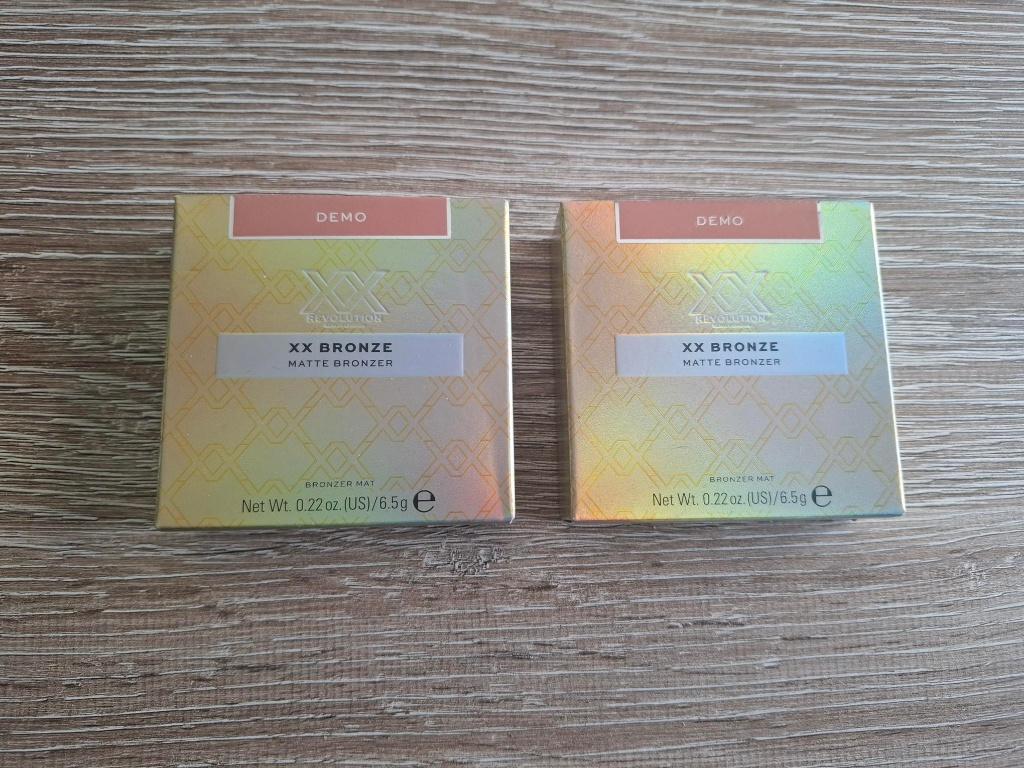 2 nieuwe revolution XX Bronzer demo (advr 327), Sieraden, Tassen en Uiterlijk, Uiterlijk | Cosmetica en Make-up, Overige kleuren