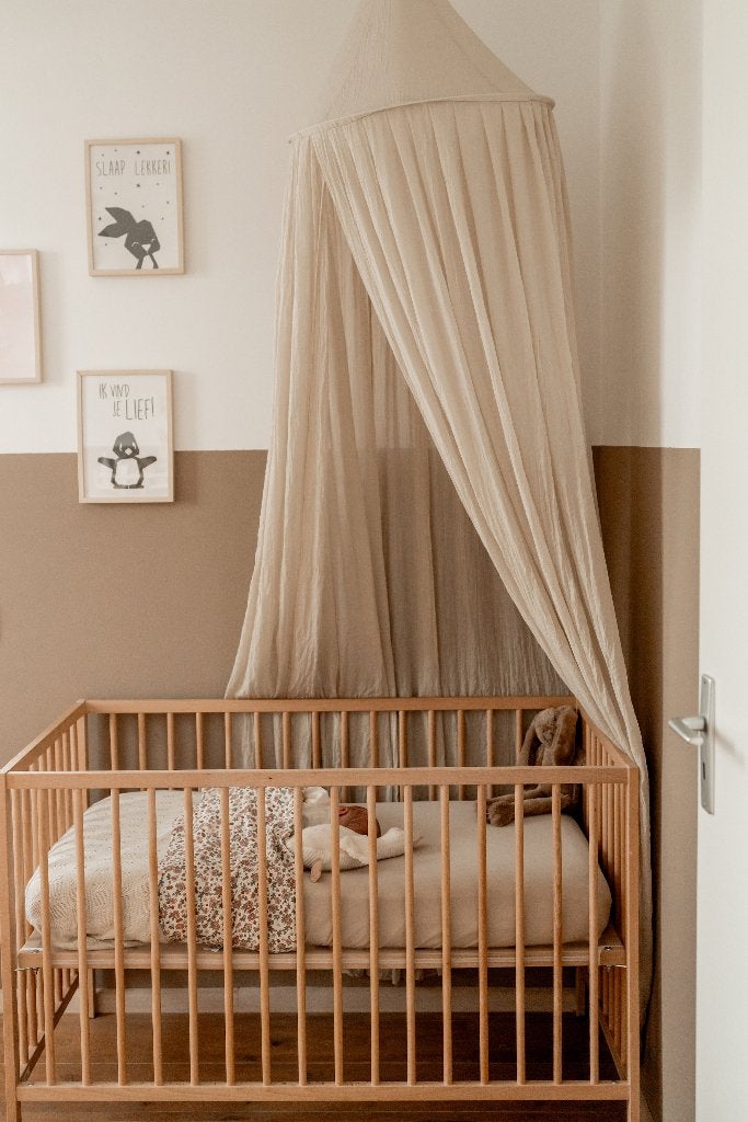 Ledikant IKEA + matras + topper + klamboe + ledikantdekbed, Ophalen, Zo goed als nieuw, Ledikant