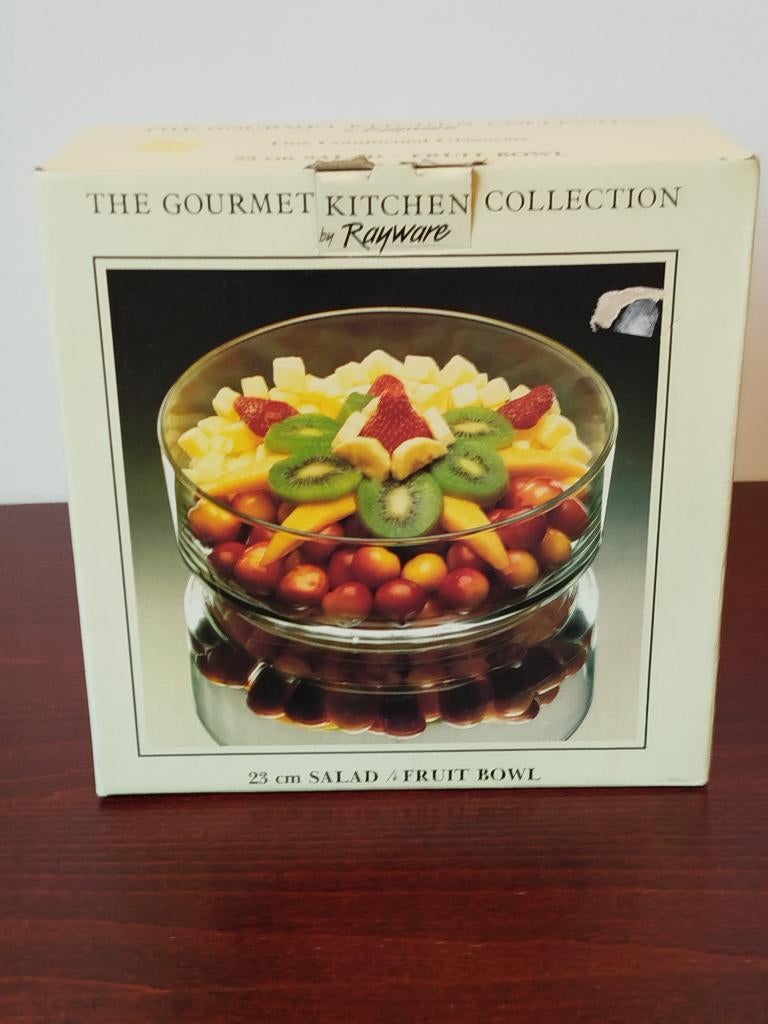 Vintage Salad/fruit bowl, Ophalen of Verzenden, Overige stijlen, Glas, Schaal of Schalen