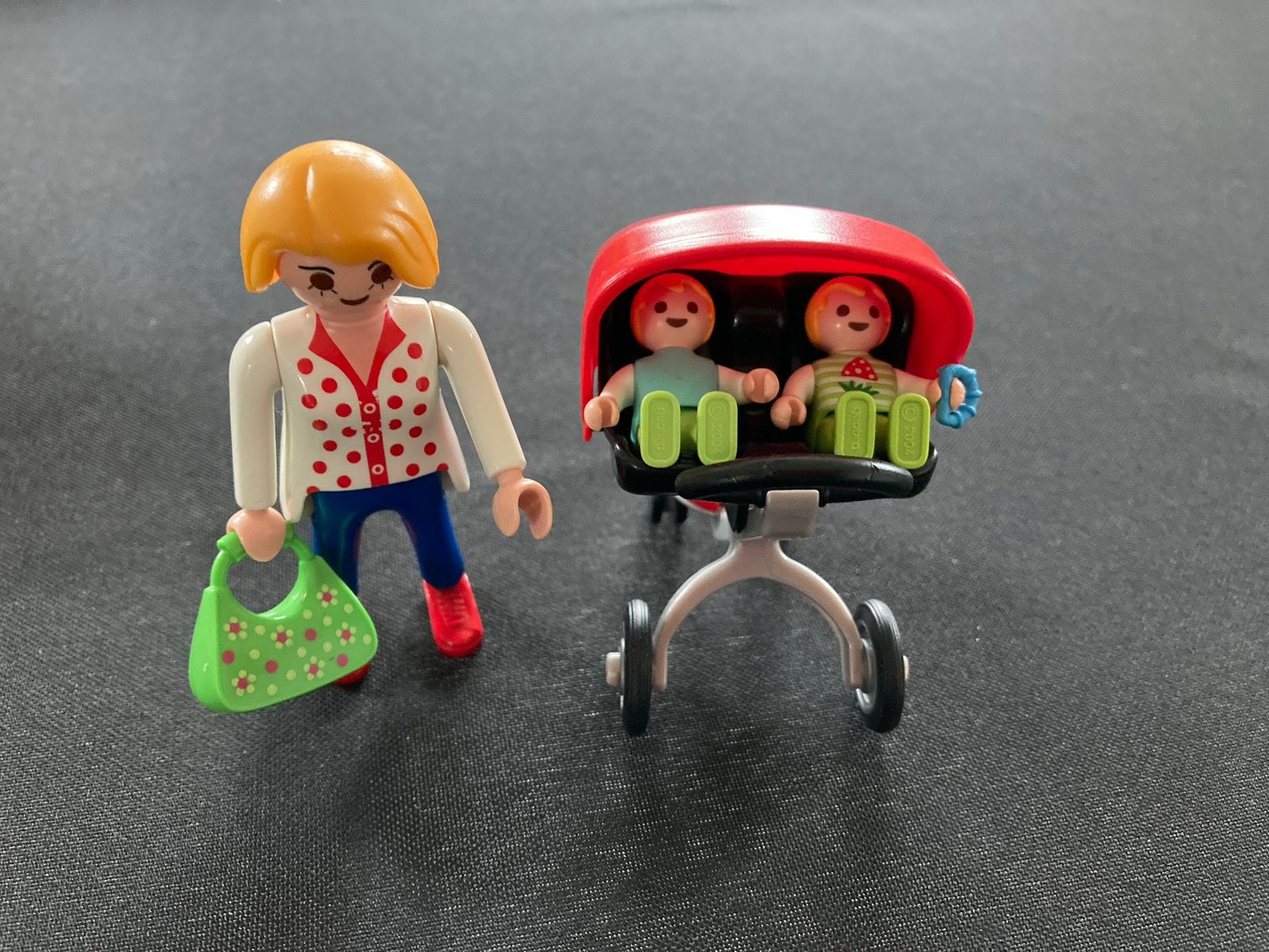 Playmobil mama met tweeling., Kinderen en Baby's, Speelgoed | Playmobil, Ophalen of Verzenden, Zo goed als nieuw
