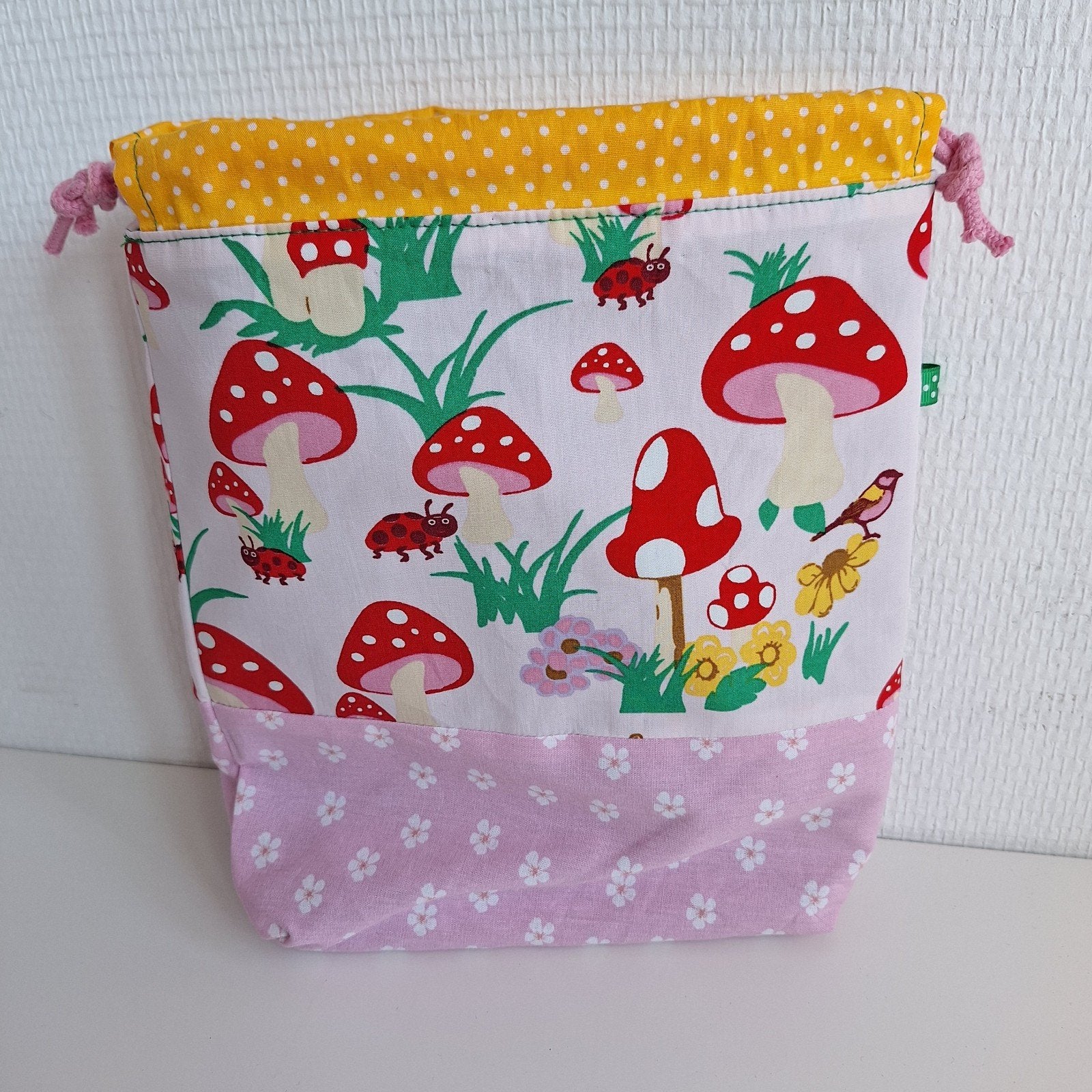 projectbag toilettas paddestoel en bloemetjes 21x23, Sieraden, Tassen en Uiterlijk, Ophalen of Verzenden, Nieuw, Roze