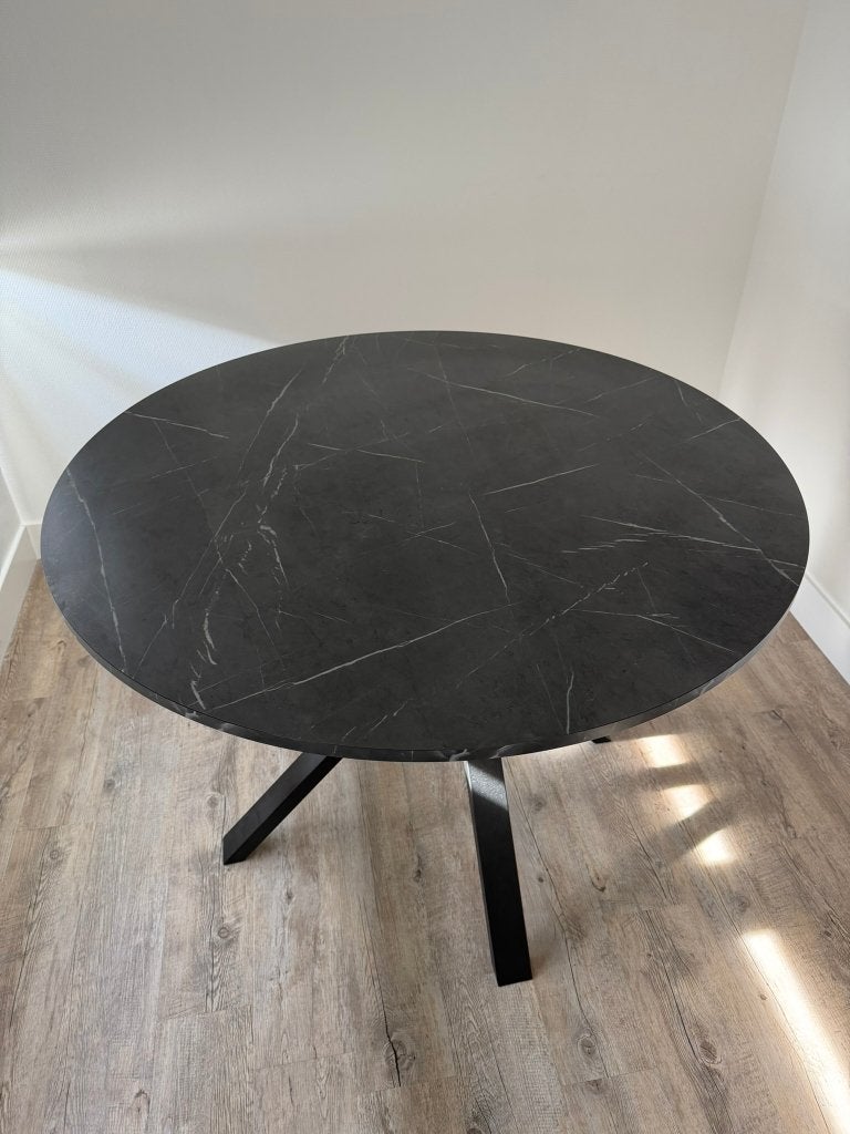 MARIEDAMM zwart marmerpatroon eettafel IKEA, Huis en Inrichting, Ophalen, Rond, Zo goed als nieuw, Vier personen