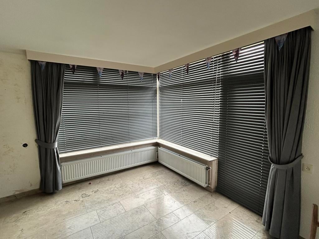 Luxaflex raamdecoratie, Huis en Inrichting, Ophalen, Zo goed als nieuw, Grijs, 150 tot 200 cm