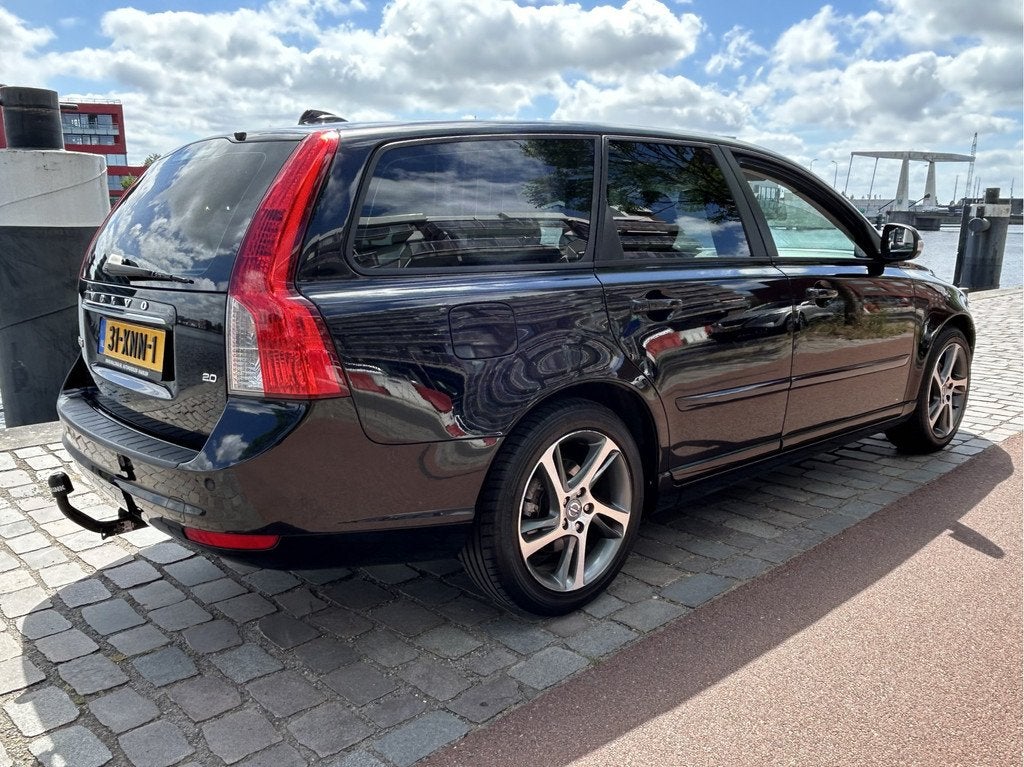 Volvo V50 2.0 Limited Edition Navi Airco/ecc leder int, Auto's, Volvo, Gebruikt, 4 cilinders, Automatische klimaatregeling, Zwart