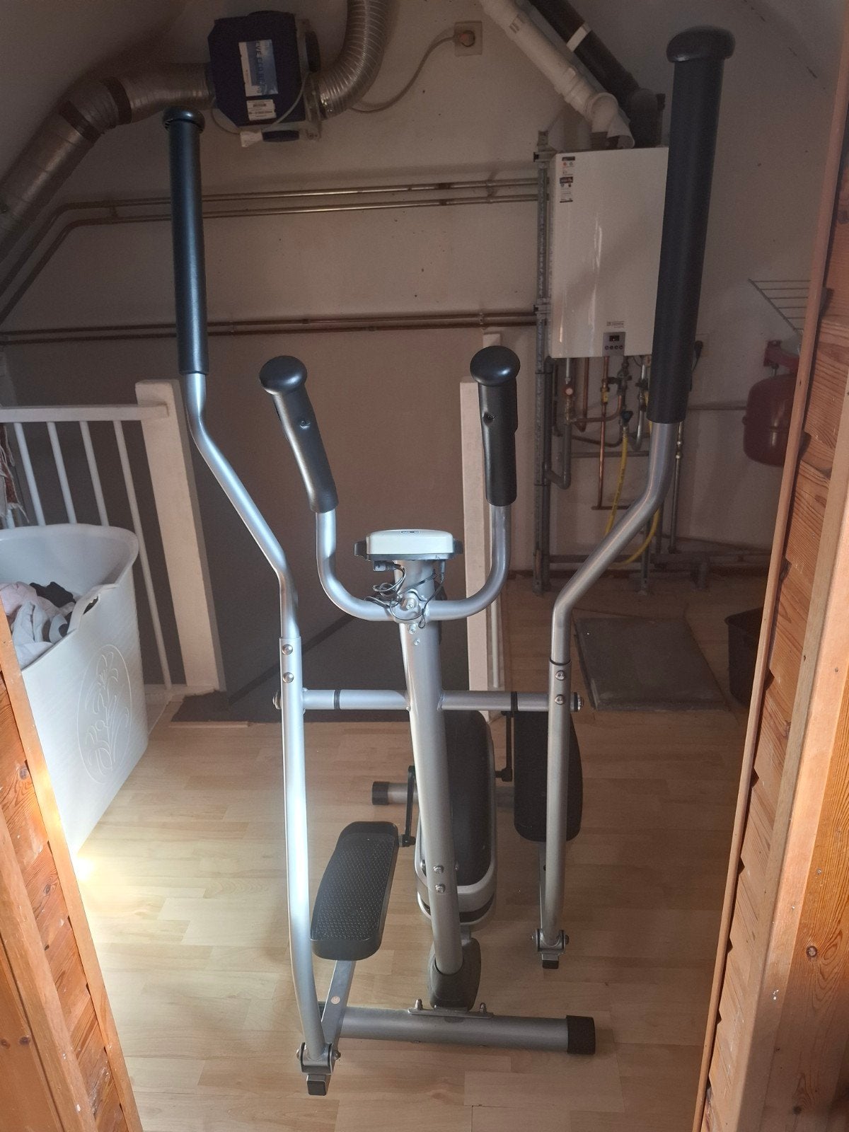 Crosstrainer gratis af te halen (computer defect), Ophalen, Gebruikt, Benen, Crosstrainer