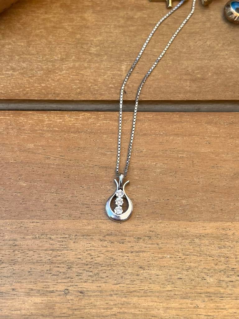 Wirgouden ketting diamntjes, Ophalen of Verzenden, Zo goed als nieuw, Wit, Goud