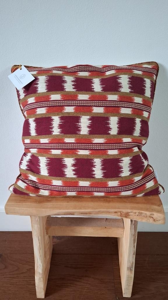 Handgemaakt kussen designstof Manuel Canovas 45x45 cm, Ophalen of Verzenden, Nieuw, Bruin, Vierkant
