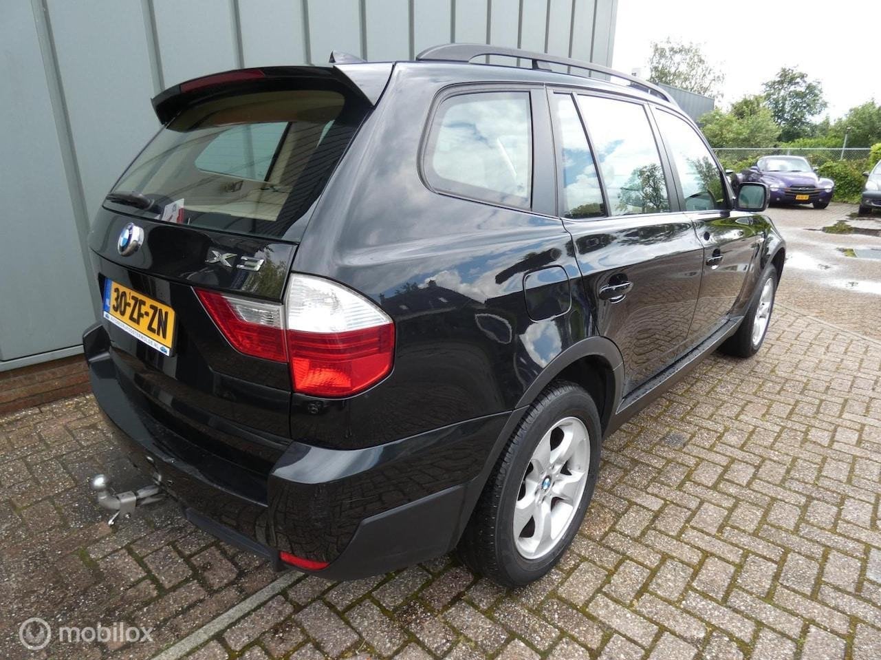 BMW X3 2.0i Executive Airco - Cruise - Navi - Trekhaak - APK, 1995 cc, 4 cilinders, 150 pk, Zwart
