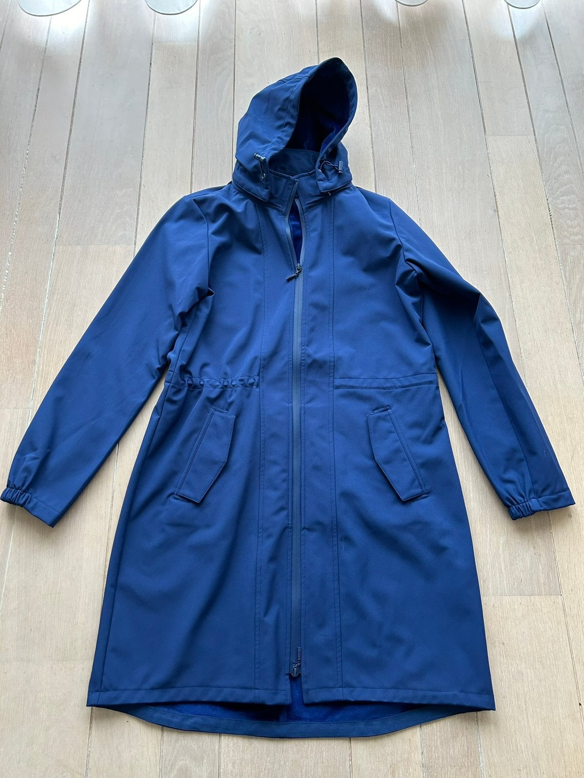 Nieuwe blauwe Yest Outerwear jas, maat 36., Ophalen of Verzenden, Nieuw, Regenjas