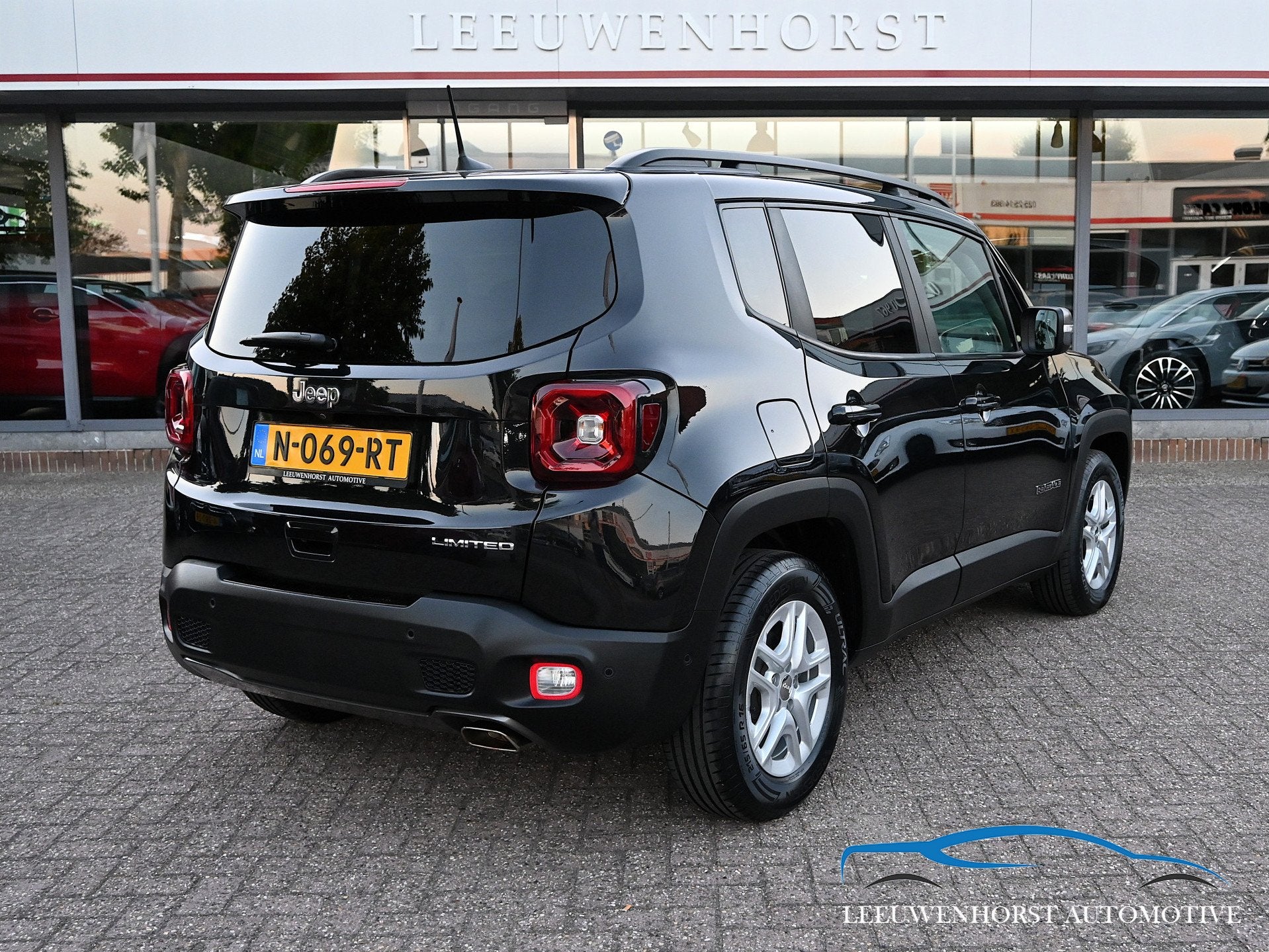 Jeep Renegade 1.3T Limited (bj 2019, automaat), Auto's, Jeep, Stof, Gebruikt, 4 cilinders, Zwart