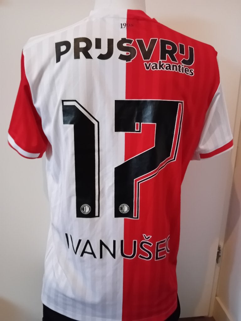 Feyenoord shirt Castore Ivanusec, Sport en Fitness, Maat M, Ophalen of Verzenden, Zo goed als nieuw, Shirt