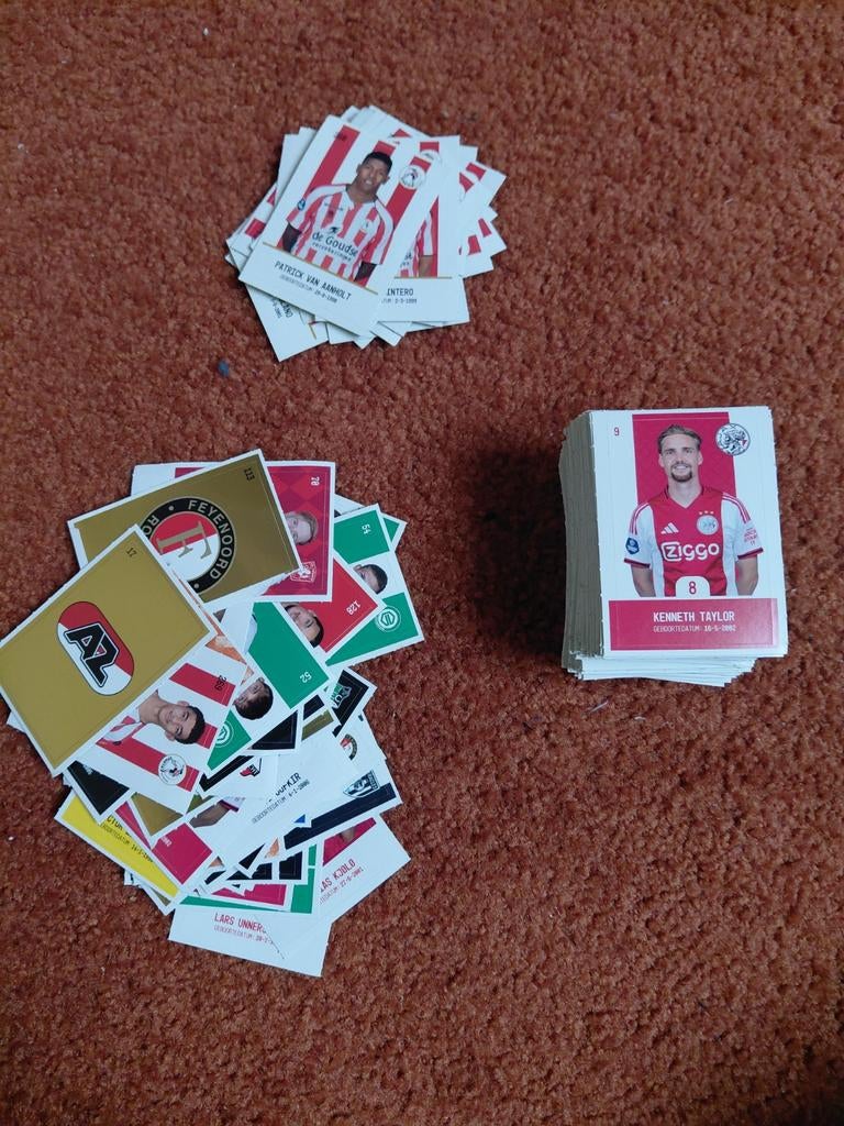 Voetbalplaatjes - Diverse clubs (gratis bij afname), Ophalen