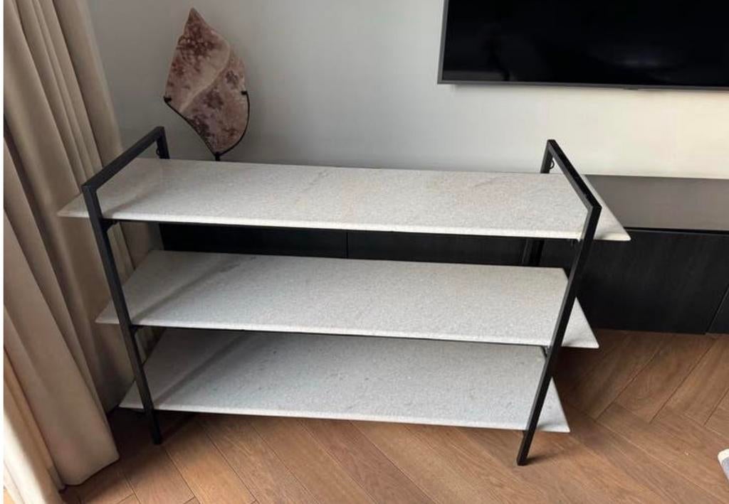 Elegante wandkast, marmeren planken, metalen frame, Ophalen of Verzenden, Zo goed als nieuw