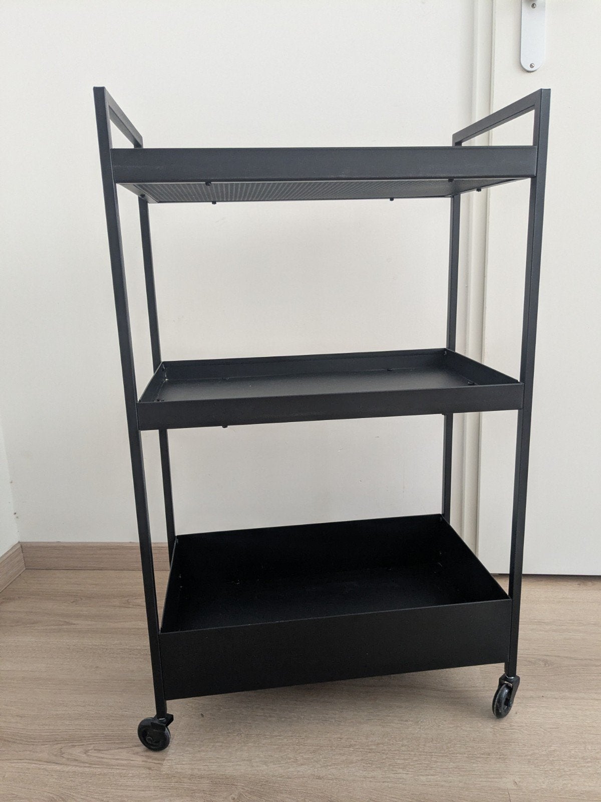 IKEA NISSAFORS serveerwagen zwart 50x30x83cm, Ophalen, Gebruikt