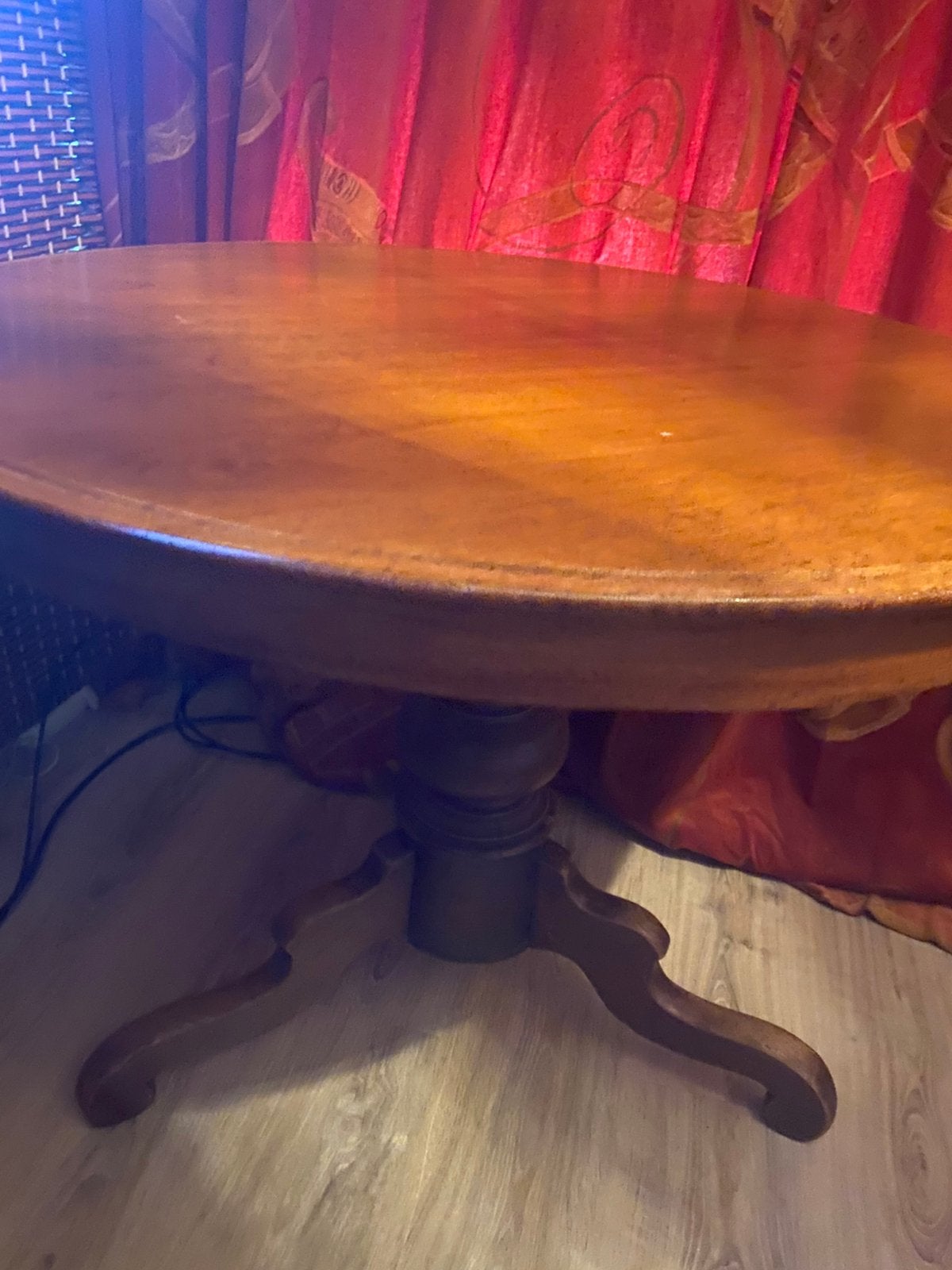 Ronde tafel GRATIS OPHALEN!!, Huis en Inrichting, Tafels | Eettafels, Ophalen, Rond, 50 tot 100 cm