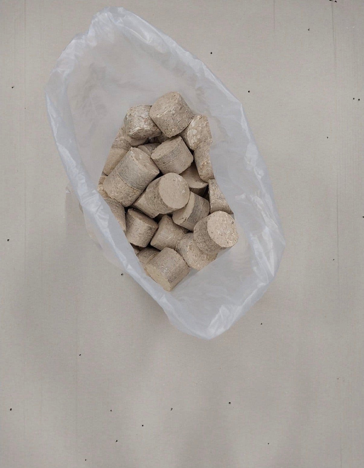 Houten briketten 10 kg – Geperst zaagsel – Openhaard/kachel, Tuin en Terras, Minder dan 3 m³, Ophalen