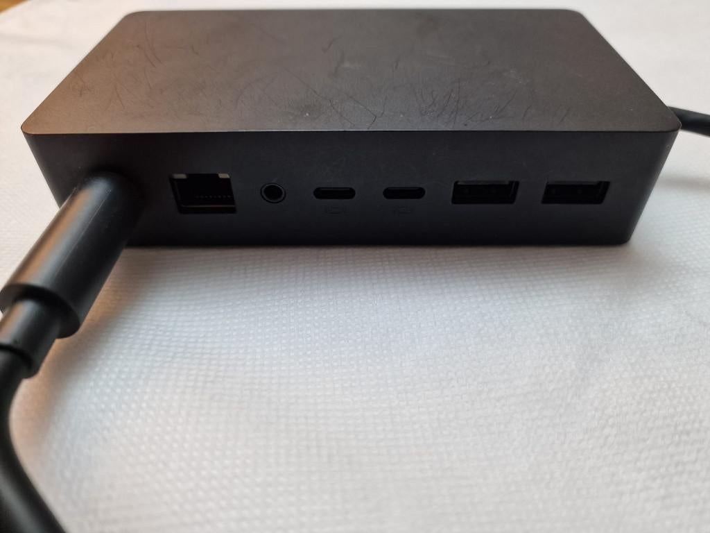 Microsoft Surface Dock 2 — model 1917 – 199W — z.g.a.n., Computers en Software, Dockingstations, Microsoft Surface Dock, Ophalen of Verzenden