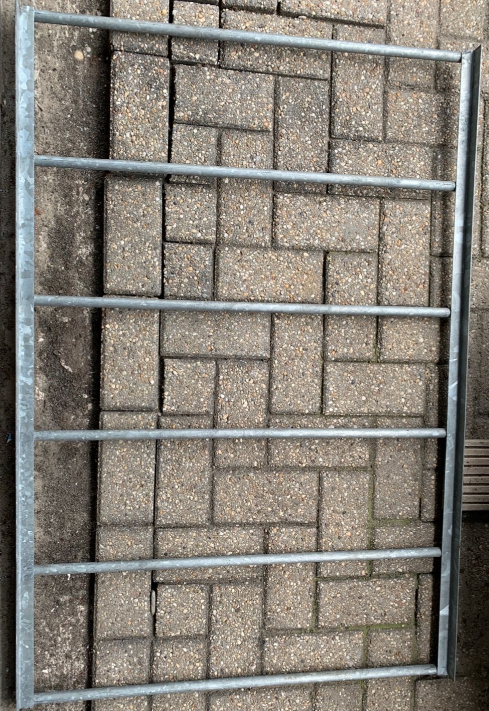 8 stuks Gegalvaniseerd hekwerk (B 120xL 81 cm), Ophalen, Zo goed als nieuw, IJzer
