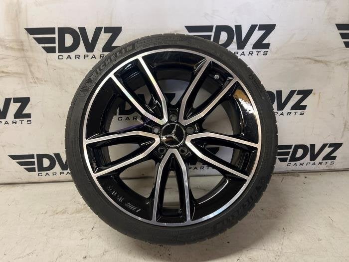 Velg + Band van een Mercedes CLA, Auto-onderdelen, Gebruikt, -, -, Ophalen of Verzenden