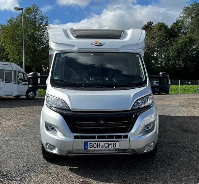 Carado T 338 Half Integraal| automaat | 2x Airconditioning |, Caravans en Kamperen, Automaat, Bedrijf, Diesel, Douche