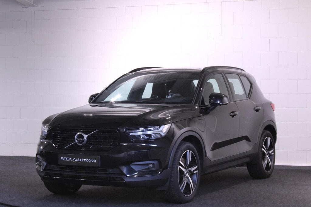 Volvo XC40 T5 Recharge | R-Design | H/K | PANO | 360CAM, Auto's, Volvo, Gebruikt, Automatische klimaatregeling, Zwart, 59 km/l