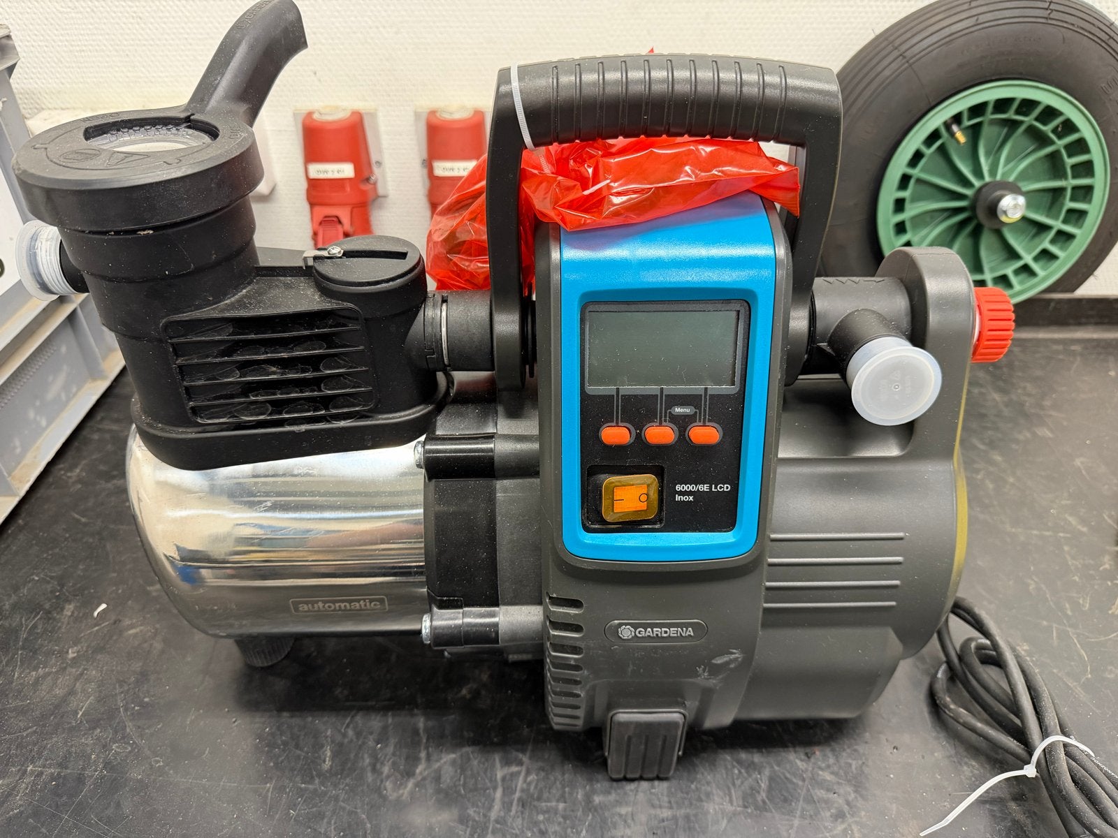 Gardena 6000/6E LCD Pomp - Automatische Besproeiingspomp, Ophalen of Verzenden, Zo goed als nieuw, Elektrisch, Besproeiingspomp