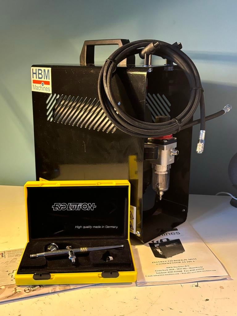 Airbrush set: Harder & Steenbeck Evolution met HBM compresso, Ophalen of Verzenden, Zo goed als nieuw, Airbrush en Toebehoren