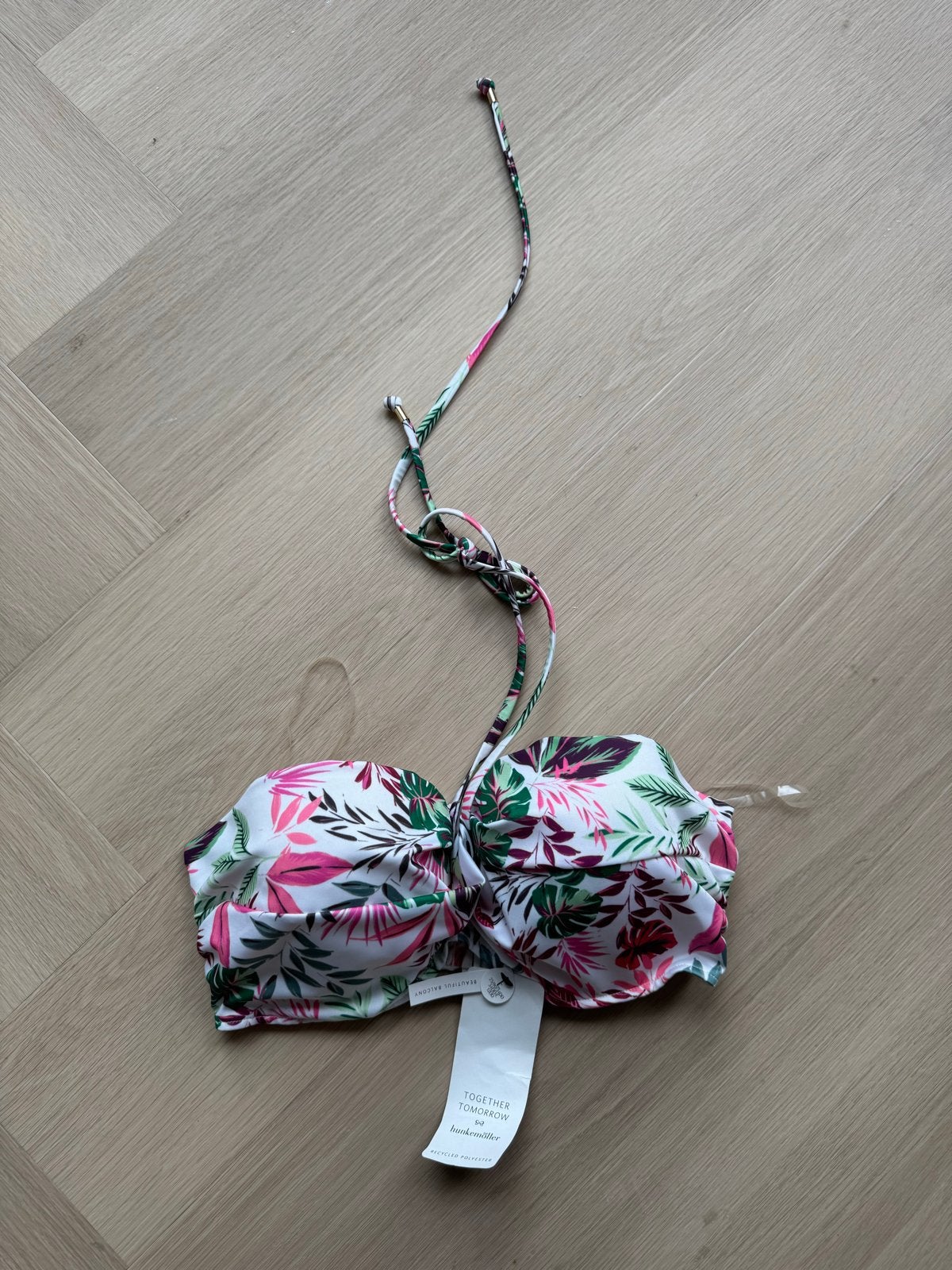Nieuwe bikini top met tropische print - Hunkemöller, Ophalen of Verzenden, Nieuw, Meerkleurig, Bikini